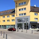 Am Segelhafen & Free Parking Hotel 3*
