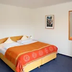 Am Segelhafen & Free Parking Hotel
