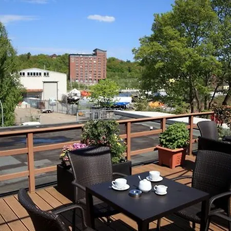 Am Segelhafen & Free Parking