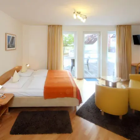 Am Segelhafen & Free Parking 基尔