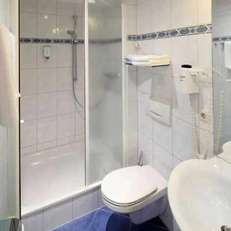 Am Segelhafen & Free Parking Hotel 3*
