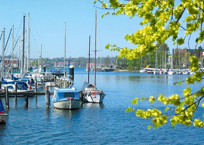 Am Segelhafen & Free Parking