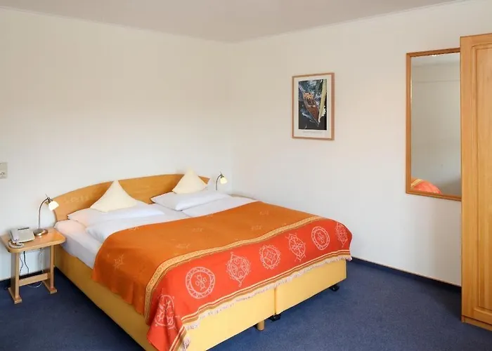 Am Segelhafen&free Parking Hotel