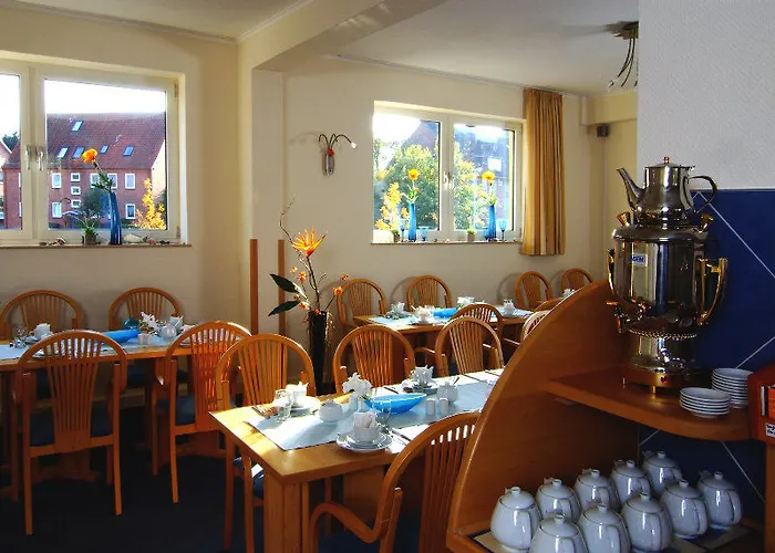 Am Segelhafen & Free Parking